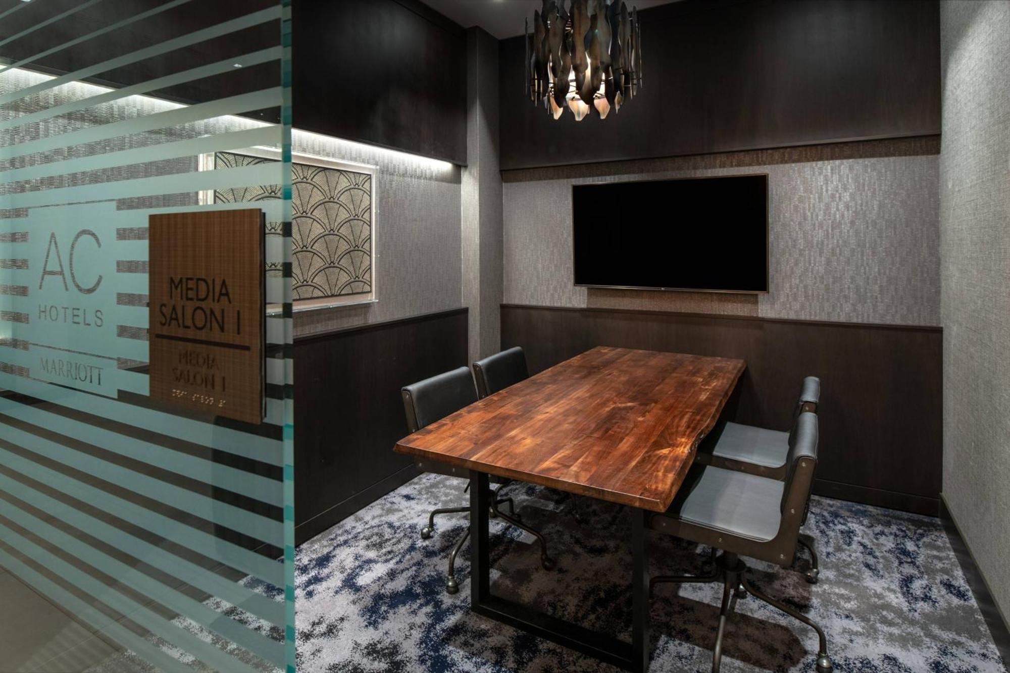 Ac Hotel By Marriott Portsmouth Downtown/Waterfront Екстер'єр фото