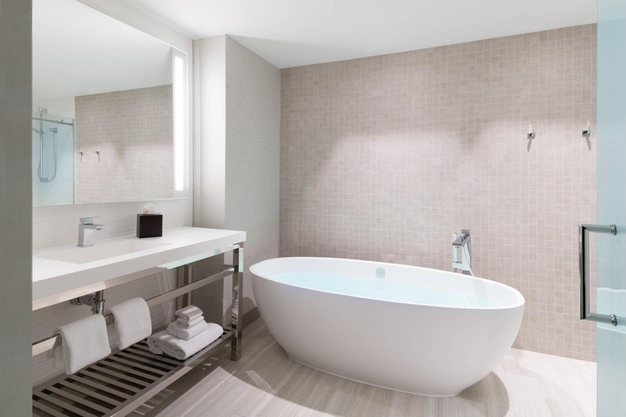 Ac Hotel By Marriott Portsmouth Downtown/Waterfront Екстер'єр фото